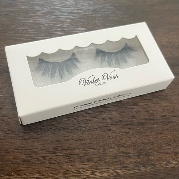 NIB Violet Voss Cosmetics Just Slayin Lashes-LIMITED EDITION - Picture 3 of 10